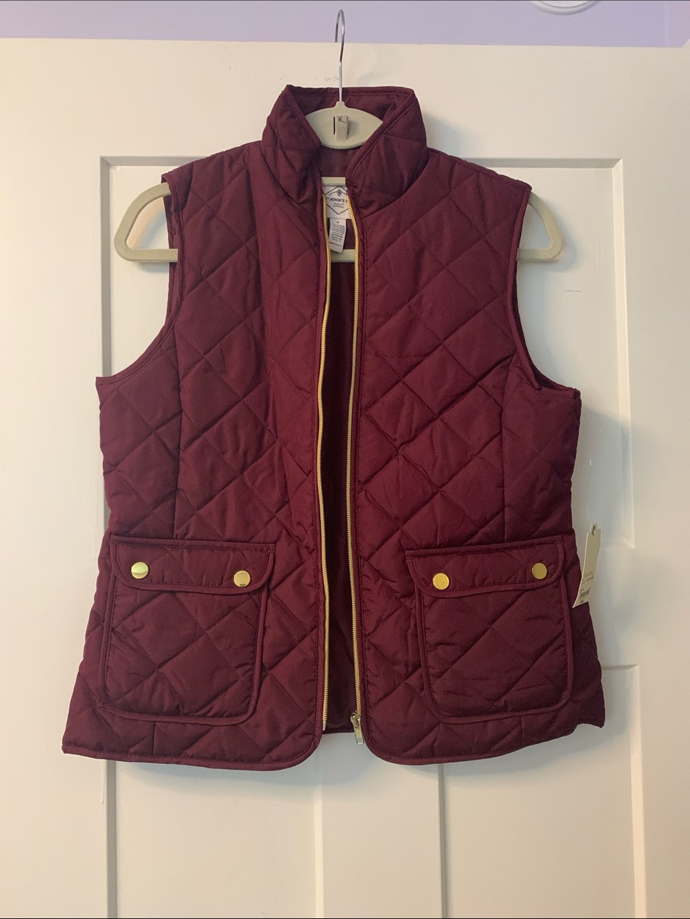St. John’s Bay Deep Ruby Women’s Zip Up Puffer Vest NWT!